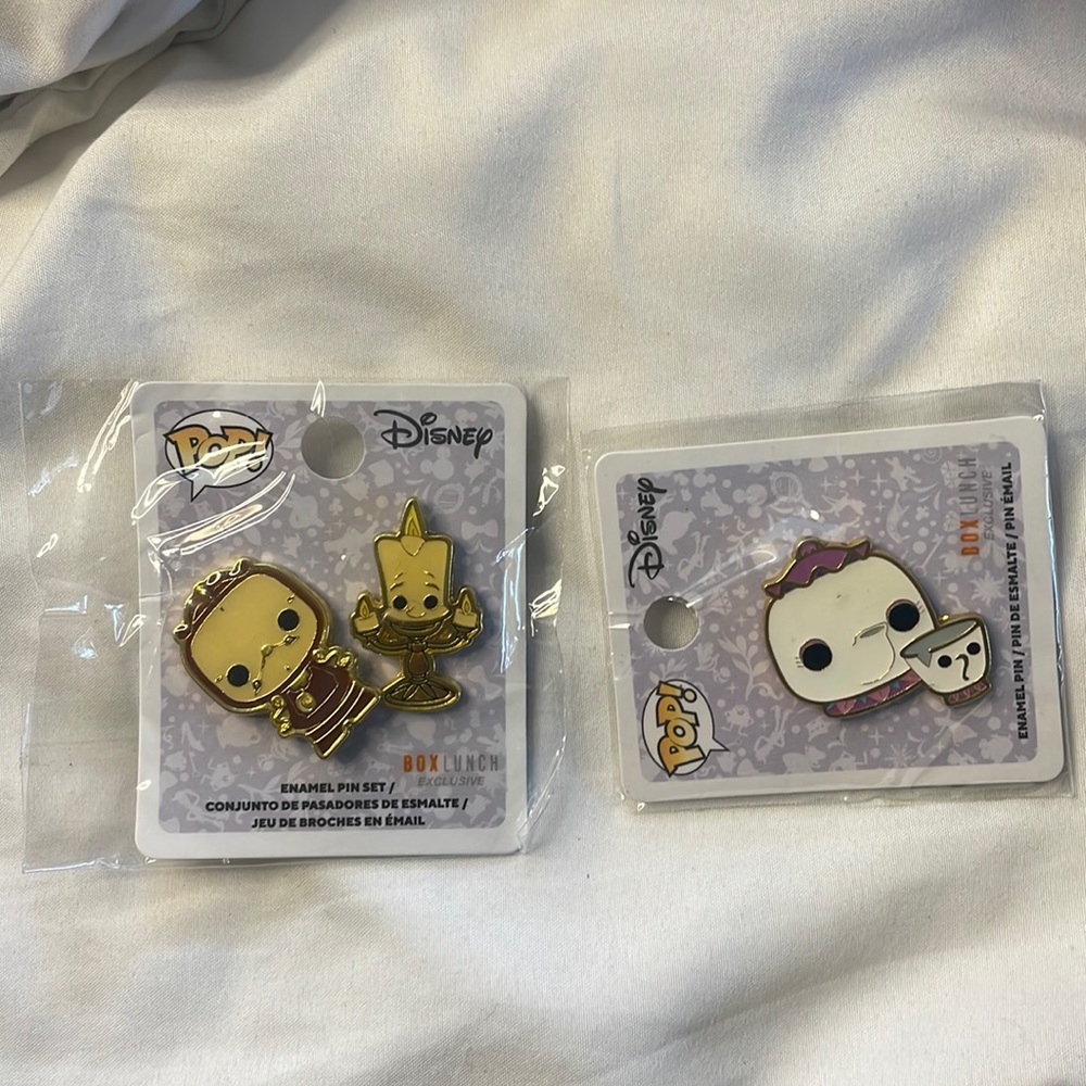 Funko POP! Beaty and the beast enamel pin set